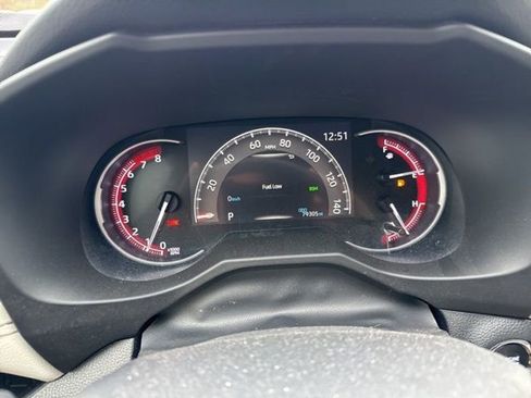 Used 2023 Toyota RAV4 XLE image 17