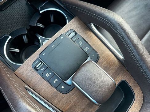 Used 2021 Mercedes-Benz GLE 450 GLE 450 image 37