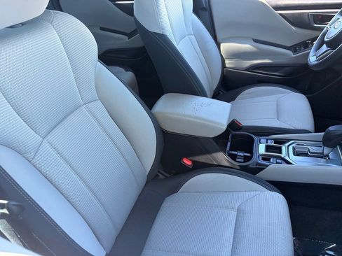Used 2022 Subaru Forester AWD/4WD image 10
