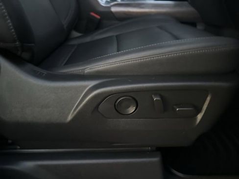 Used 2022 Chevrolet Silverado 1500 LTZ w/ LTZ Premium Package image 23