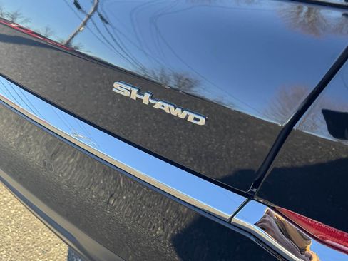 Used 2023 Acura MDX SH-AWD w/ Technology Package image 9