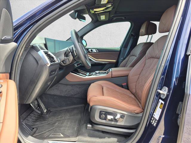 Used 2026 BMW X5 xDrive40i w/ M Sport Package AWD/4WD image 16