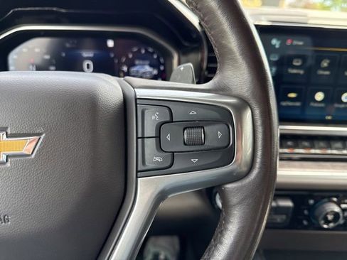 Used 2022 Chevrolet Silverado 1500 LTZ AWD/4WD image 16