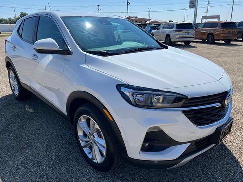 Used 2021 Buick Encore GX Preferred w/ Cold Weather Comfort Package FWD image 5