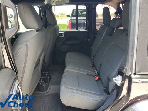 Used 2024 Jeep Wrangler Unlimited Sahara w/ Safety Group AWD/4WD image 11