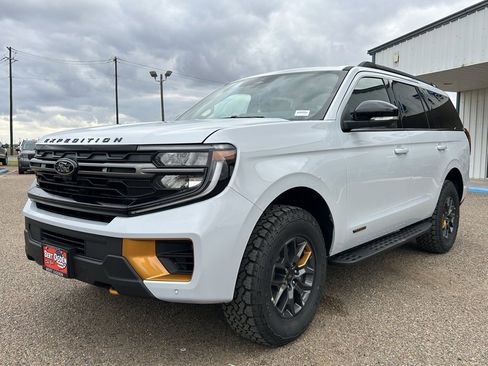 New 2026 Ford Expedition Tremor image 3