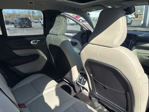 Certified 2023 Volvo XC40 B5 Plus w/ Driver Assist Package image 39