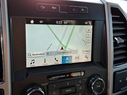 Used 2019 Ford F150 Lariat image 19