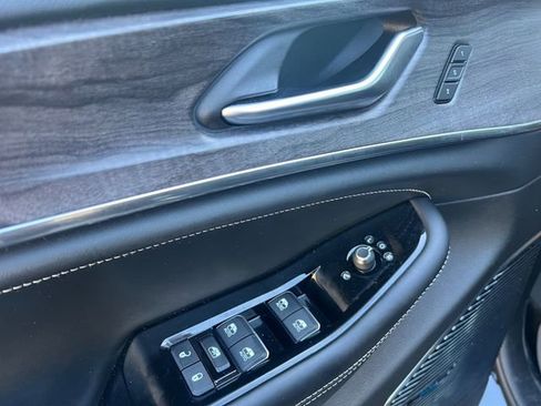 Used 2023 Jeep Grand Cherokee L Overland w/ Rear Seat Video Group I AWD/4WD image 11