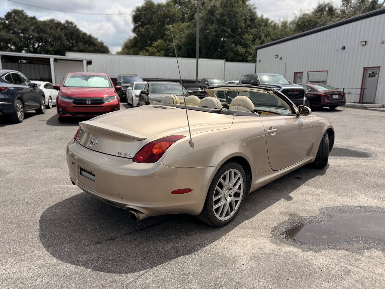 Used 2002 Lexus SC 430 Convertible RWD image 2