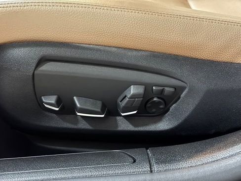 Used 2014 BMW 740Li xDrive image 30