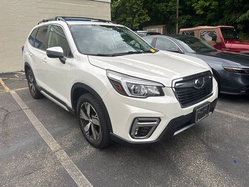 Used 2020 Subaru Forester Touring AWD/4WD image 3