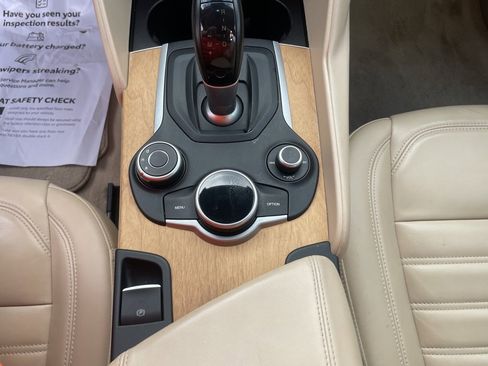 Used 2018 Alfa Romeo Giulia Ti w/ Quick Order Package 22Z Lusso image 22