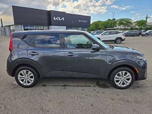 Used 2021 Kia Soul LX FWD image 2