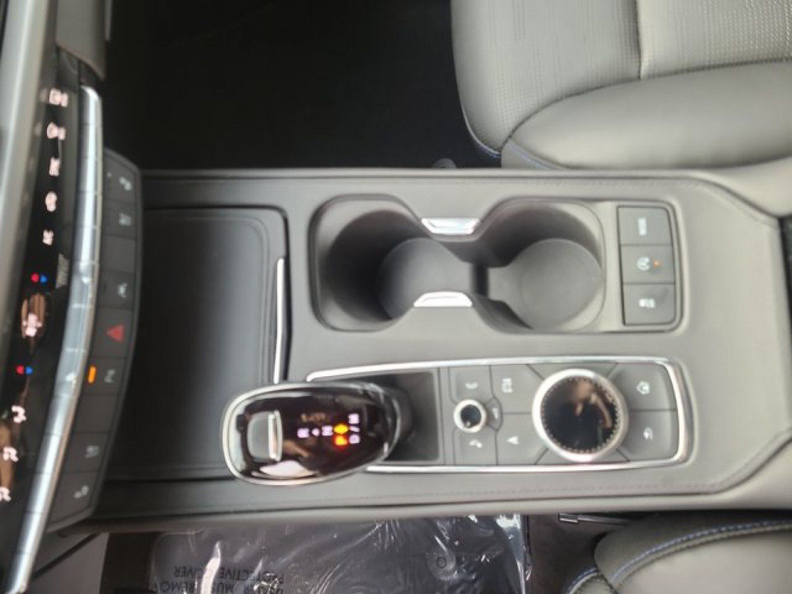 Used 2024 Cadillac XT4 Sport AWD/4WD image 15