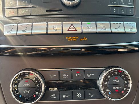 Used 2017 Mercedes-Benz GLS 550 4MATIC image 16