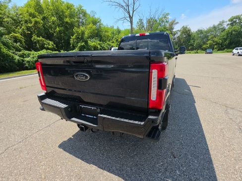 Used 2023 Ford F350 Lariat w/ Black Appearance Package AWD/4WD image 10