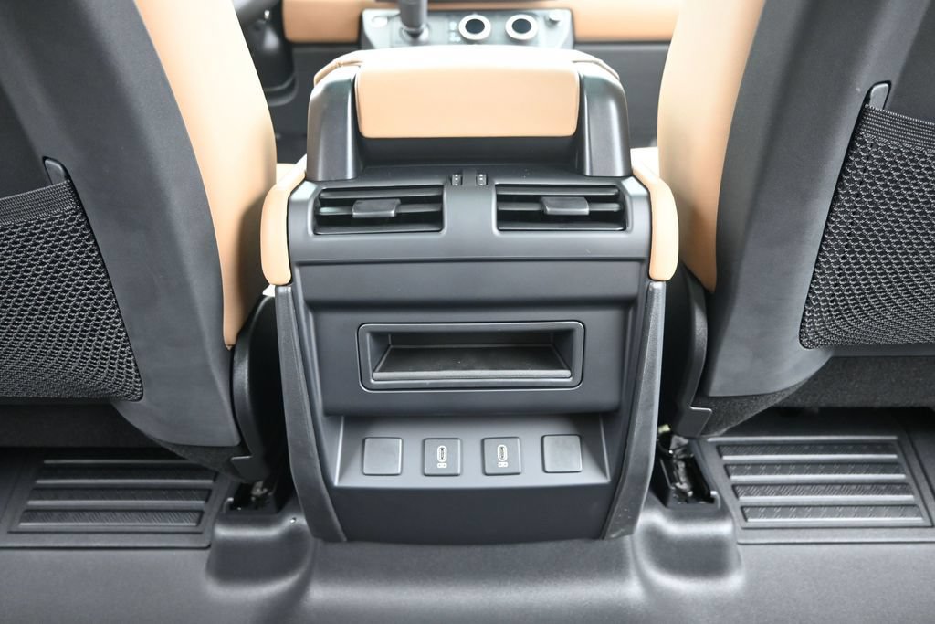 New 2026 Land Rover Defender 110 X-Dynamic SE AWD/4WD image 21