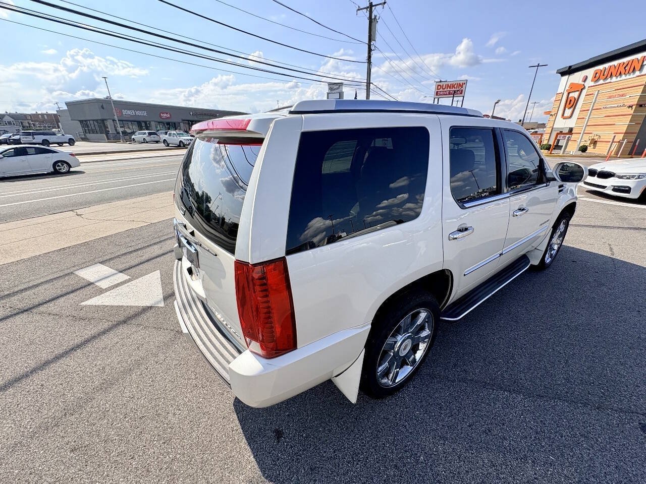 Used 2014 Cadillac Escalade Luxury AWD/4WD image 40