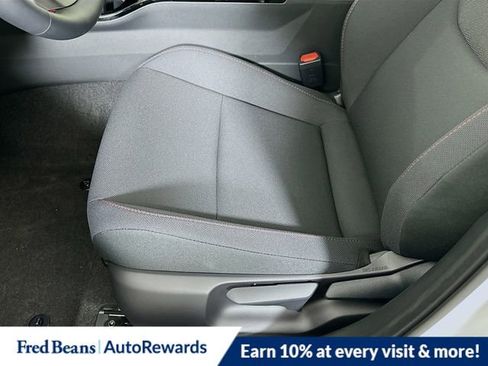 New 2026 Toyota Prius SE image 8