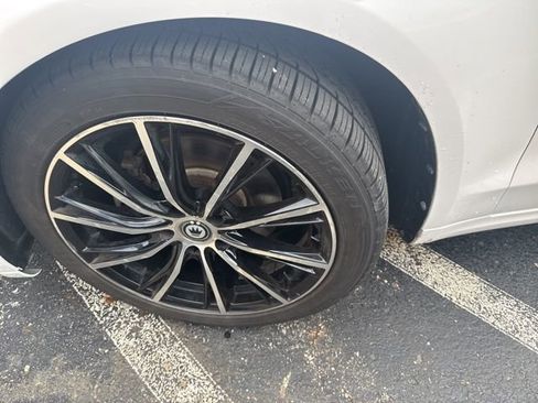 Used 2013 Ford Fusion SE image 8