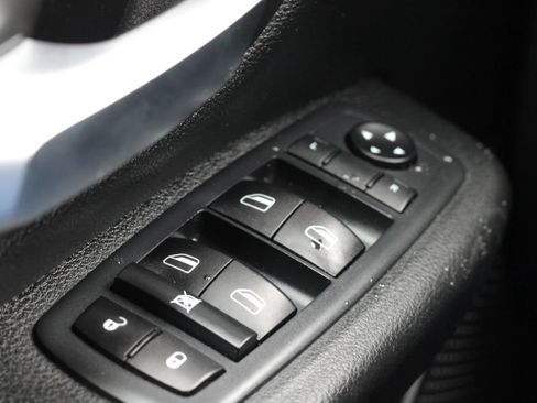 Used 2020 RAM 1500 Tradesman AWD/4WD image 20