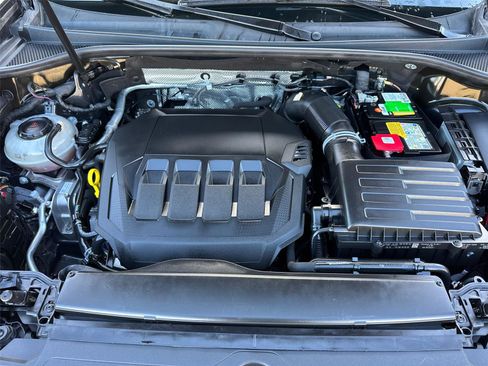 Used 2020 Audi Q3 2.0T Premium Plus w/ Premium Plus Package AWD/4WD image 8