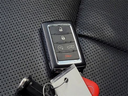 Used 2021 Jeep Grand Cherokee L Summit w/ Advanced Protech Group IV image 25