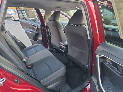 Certified 2022 Toyota RAV4 LE image 11