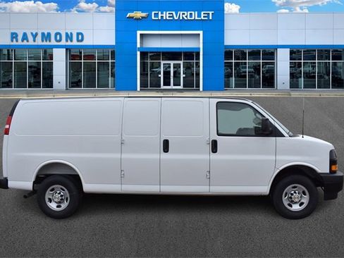 New 2025 Chevrolet Express 2500 Work Van image 2