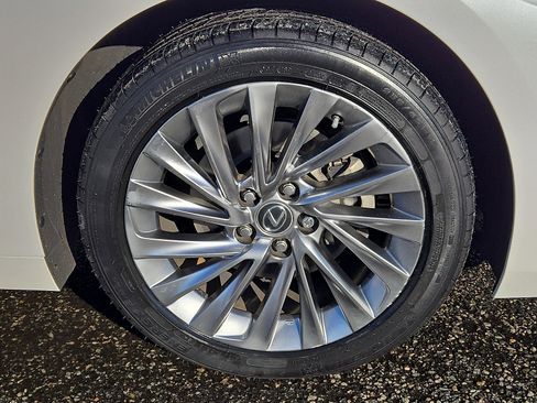 Certified 2019 Lexus ES 350 Luxury image 9