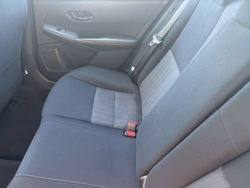 Used 2024 Nissan Sentra SV FWD image 28
