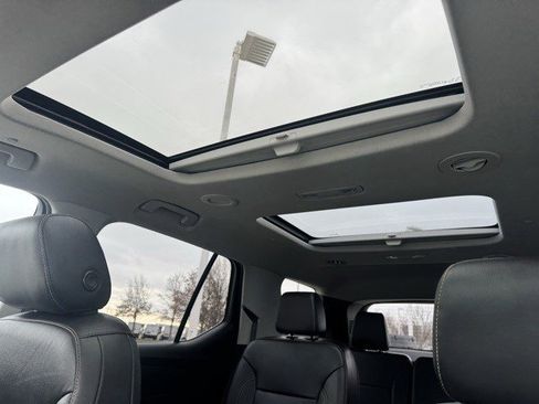 Used 2019 Chevrolet Traverse LT w/ LT Premium Package image 20