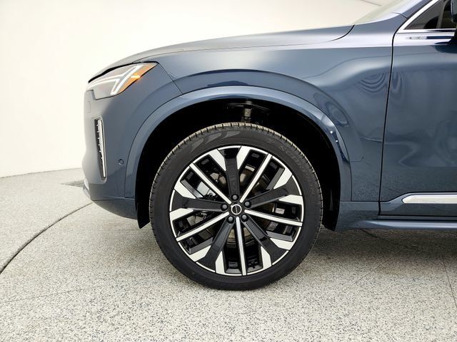 New 2026 Volvo XC90 B6 Plus w/ Protection Package AWD/4WD image 25