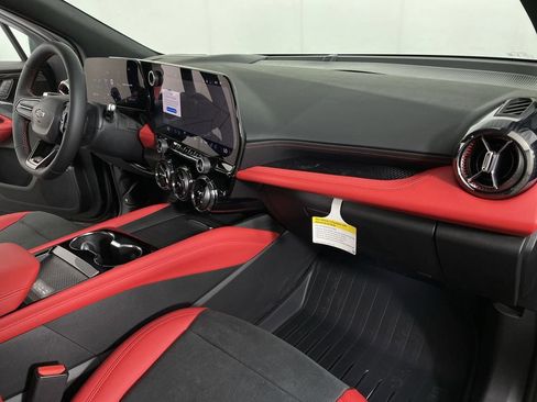 New 2025 Chevrolet Blazer EV RS image 29