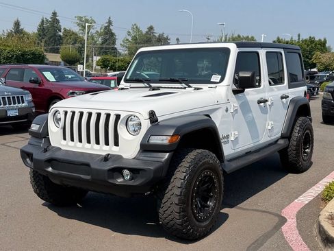 Used 2020 Jeep Wrangler Unlimited Sport S AWD/4WD image 4