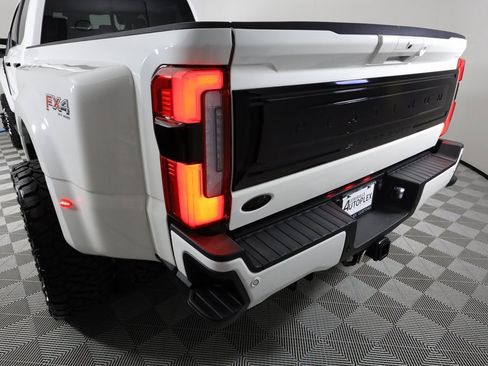 Used 2025 Ford F450 Platinum w/ Platinum Plus Package image 58