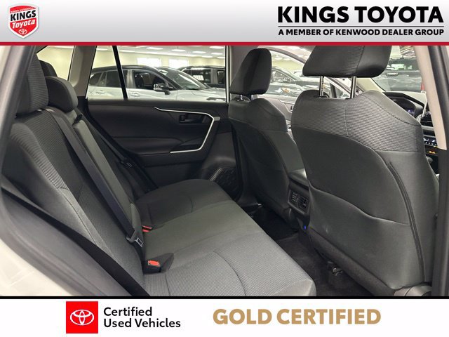 Used 2024 Toyota RAV4 LE AWD/4WD image 22