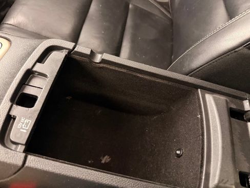Used 2017 Jeep Grand Cherokee Limited AWD/4WD image 39