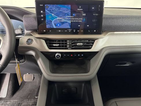 New 2026 Ford Explorer Active w/ Active Comfort Package RWD image 30