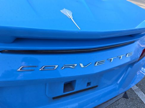 Used 2023 Chevrolet Corvette Stingray Premium Conv w/ Z51 Performance Package RWD image 4