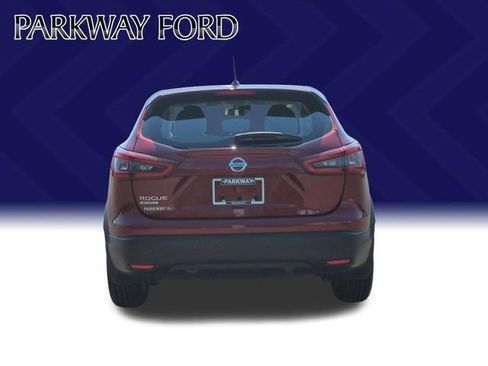 Used 2021 Nissan Rogue Sport S FWD image 4