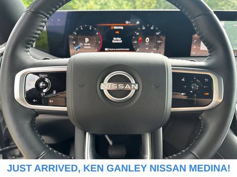 Used 2025 Nissan Armada SL w/ Captain's Chari Seat Package AWD/4WD image 12