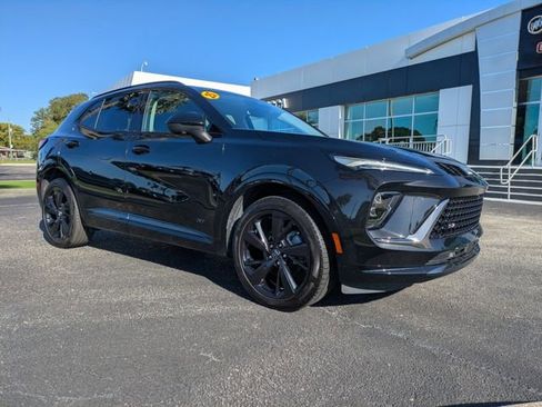 Used 2025 Buick Envision Sport Touring AWD/4WD image 2