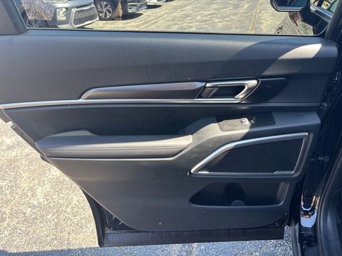 Used 2025 Kia Telluride S image 31