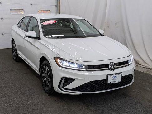 Used 2025 Volkswagen Jetta S FWD image 15