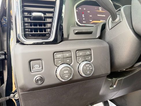 New 2026 GMC Sierra 2500 Denali w/ Technology Package AWD/4WD image 18