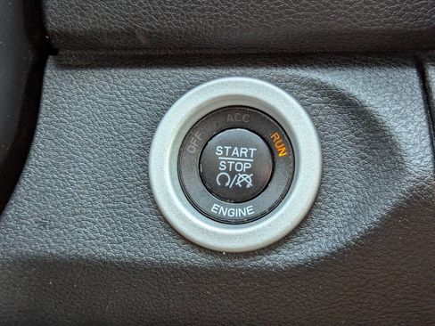 Used 2016 RAM 1500 Sport image 25