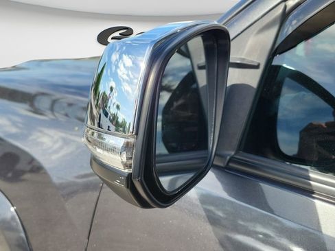 Used 2020 Toyota Tacoma Limited AWD/4WD image 27