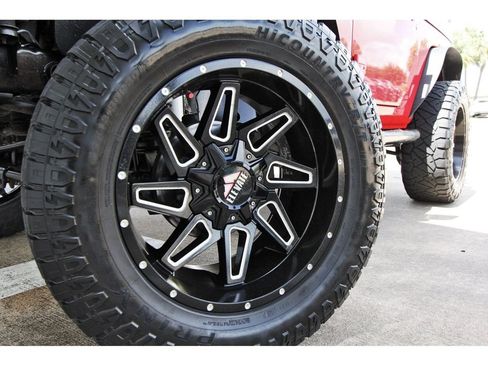 Used 2018 Jeep Wrangler Sport AWD/4WD image 28